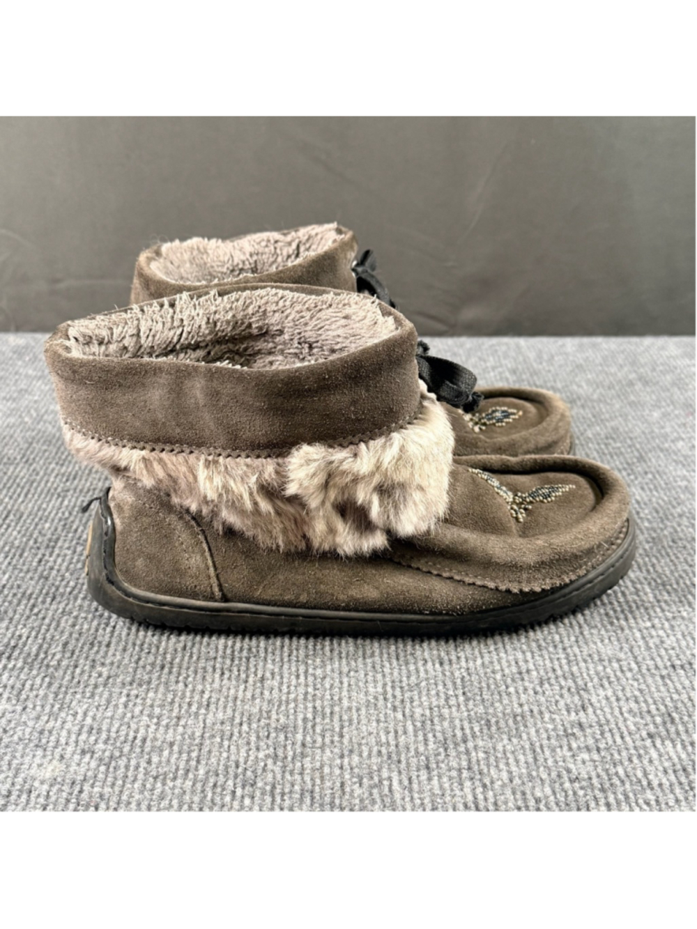 Manitobah Mukluks Womens 7 Beaded Vibram Suede Fur Trim Cozy Mukluk Boots Brown - Picture 4 of 12